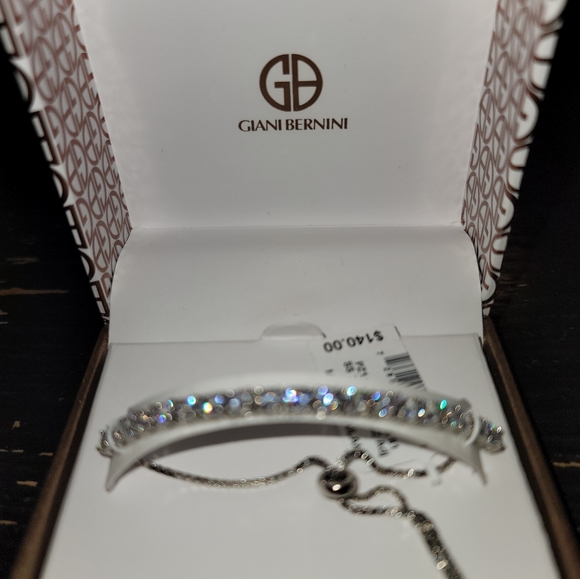 NWT adjustable bracelet - Picture 3 of 3